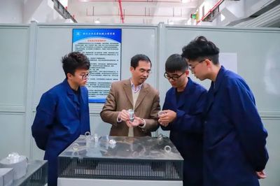 “寧送外賣不進工廠”已成過去？應屆畢業(yè)生揭秘 高端制造業(yè)的機電一體化專業(yè)真香